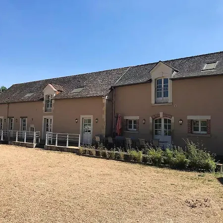 Manoir & Longere Au Bord Du Loir La Flèche