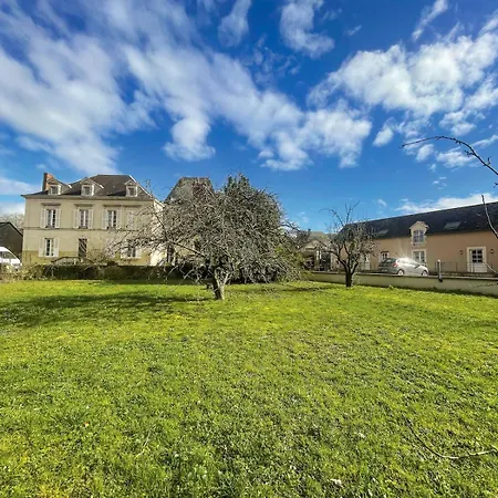Manoir & Longere Au Bord Du Loir